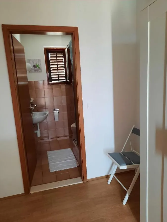 Apartment Studio-Appartements Emwey Trogir Croatia