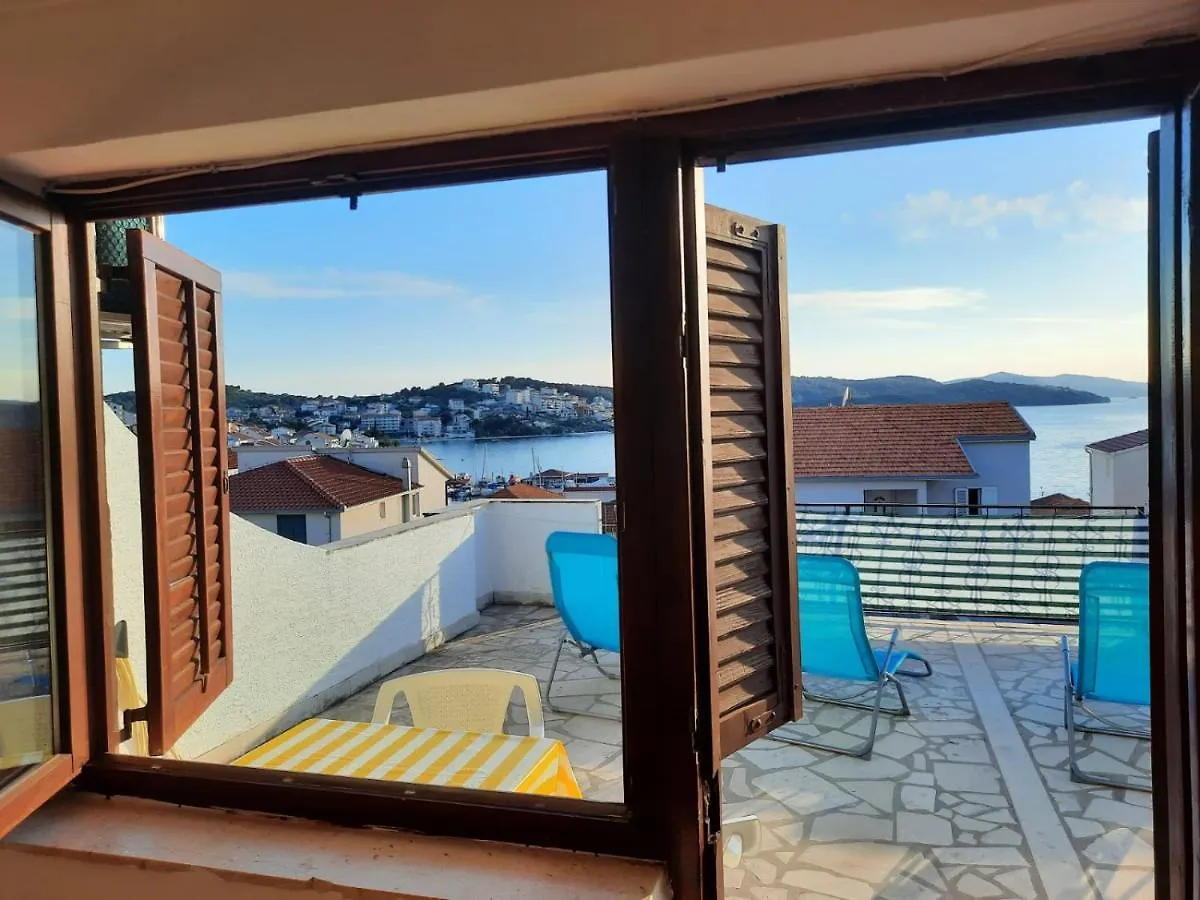 Studio-Appartements Emwey Trogir