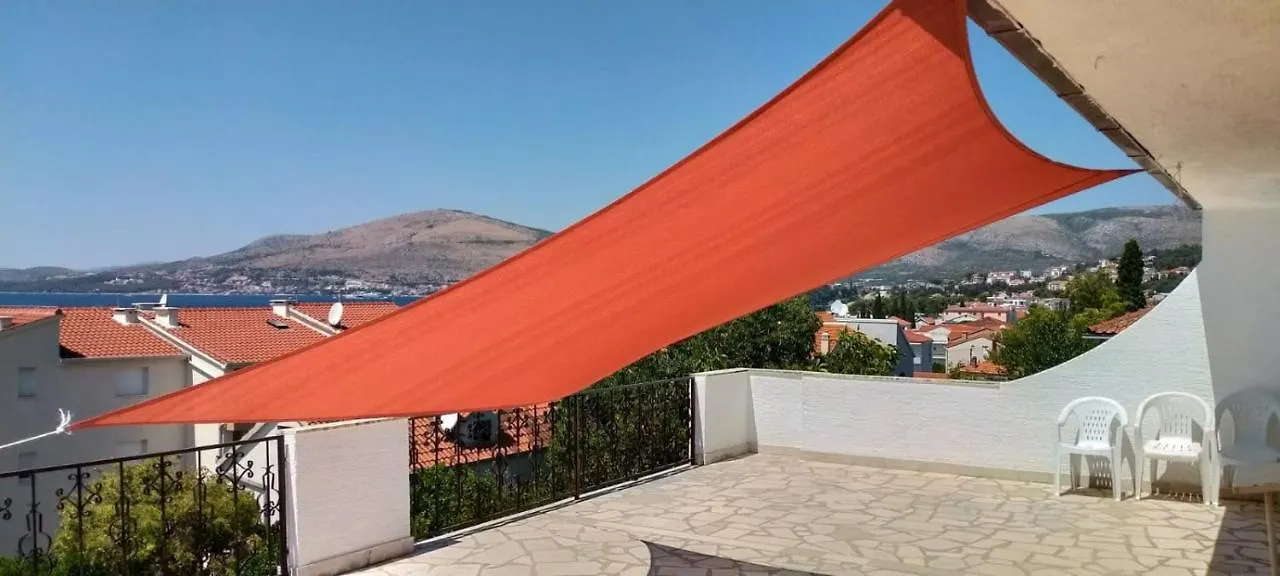 Apartment Studio-Appartements Emwey Trogir