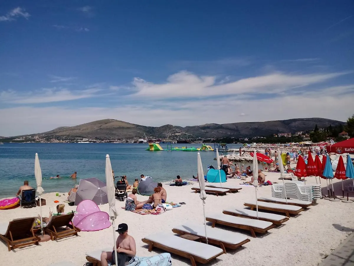 Apartment Studio-Appartements Emwey Trogir Croatia