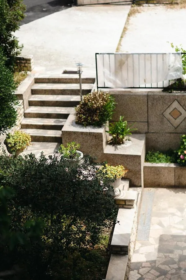 Studio-Appartements Emwey Trogir Apartment