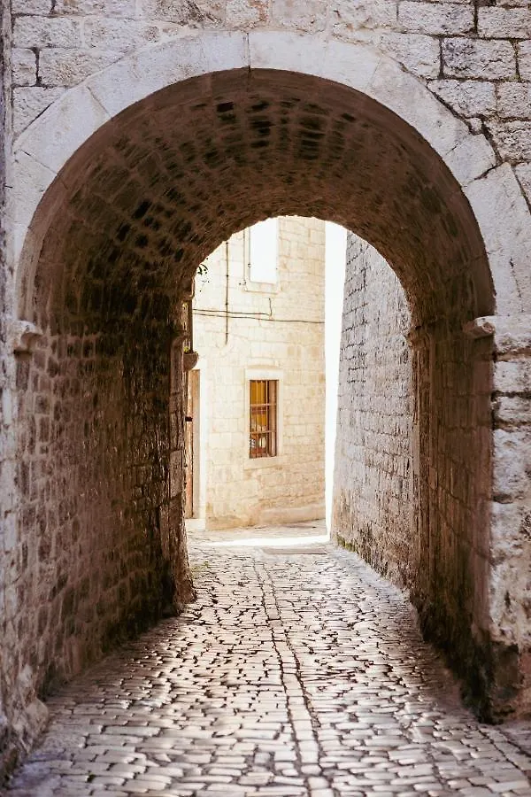 Apartment Studio-Appartements Emwey Trogir