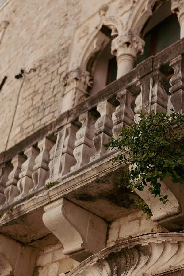 Studio-Appartements Emwey Trogir 0*,