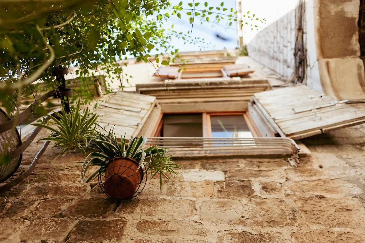 Studio-Appartements Emwey Trogir Apartment